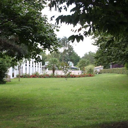 Agape Hotel Bessines Exterior foto