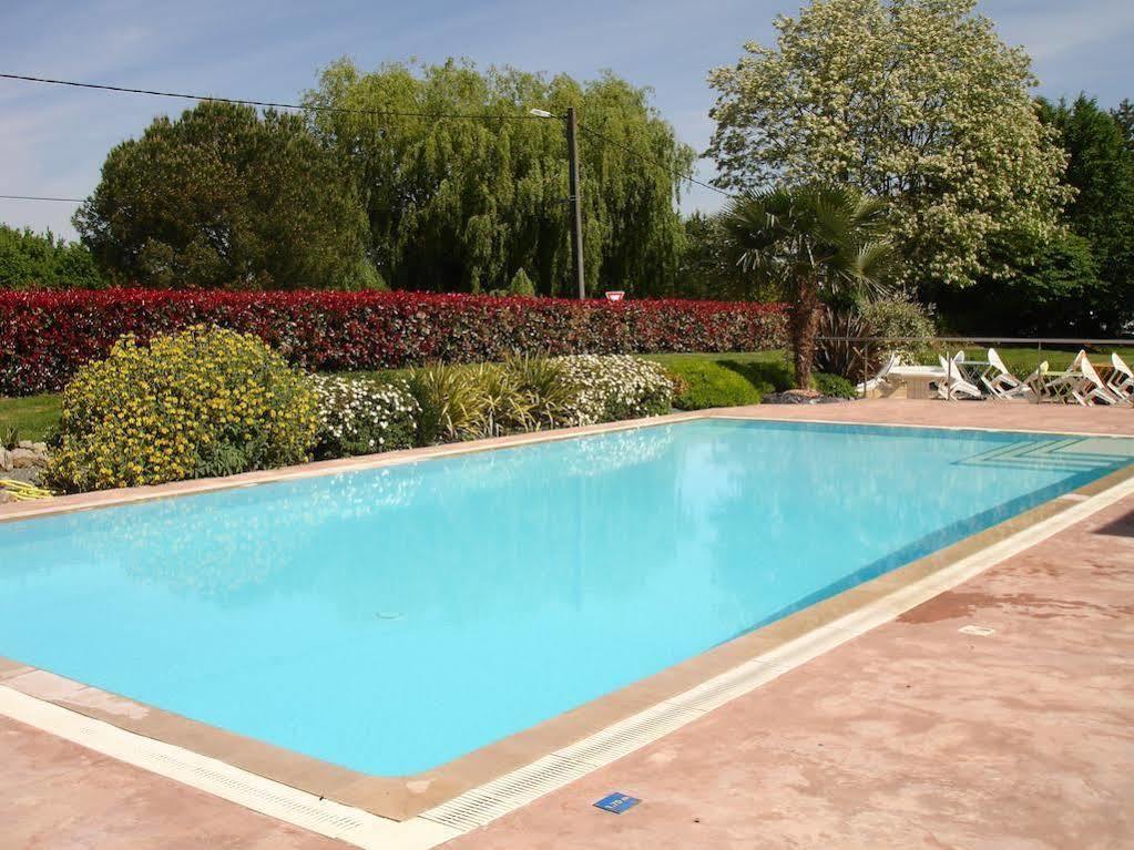 Agape Hotel Bessines Exterior foto